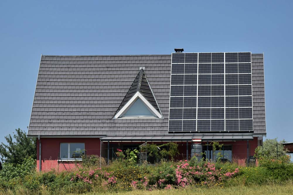 impianto-fotovoltaico-con-accumulo in Sicilia Teknopro.jpg